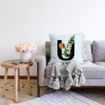 Mavi Zemin Çiçek Desenli Siyah U Harfi Özel Tasarım Dijital Baskılı Raşel Kadife Yastık Kırlent Kılıfı Realhomes