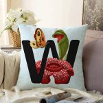 Mavi Zemin Çiçek Desenli Siyah W Harfi Özel Tasarım Dijital Baskılı Raşel Kadife Yastık Kırlent Kılıfı Realhomes