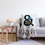 Mavi Zemin Çiçek Desenli Siyah & Harfi Özel Tasarım Dijital Baskılı Raşel Kadife Yastık Kırlent Kılıfı Realhomes