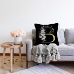 - Sonil-K9688-Gorsel2 - Realhomes Siyah Zemin Beyaz Gül Motifli Gold B Harfi Özel Tasarım Dijital Baskılı Raşel Kadife Yastık Kırlent Kılıfı Realhomes