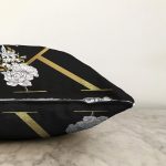 - Sonil-K9699-Gorsel3 - Realhomes Siyah Zemin Beyaz Gül Motifli Gold K Harfi Özel Tasarım Dijital Baskılı Raşel Kadife Yastık Kırlent Kılıfı Realhomes