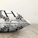 Siyah Beyaz Çelenkli H Harfi Özel Tasarım Dijital Baskılı Raşel Kadife Yastık Kırlent Kılıfı Realhomes