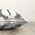 - Sonil-K9730-Gorsel3 - Realhomes Siyah Beyaz Çelenkli J Harfi Özel Tasarım Dijital Baskılı Raşel Kadife Yastık Kırlent Kılıfı Realhomes