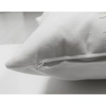 - Suet-K9461-Gorsel3 - Realhomes Beyaz Zemin Yaprak Motifli Siyah G Harfi Özel Tasarım Modern Suet Yastık Kırlent Kılıfı Realhomes