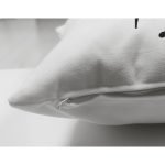 Beyaz Zemin Yaprak Motifli Siyah Ş Harfi Özel Tasarım Modern Suet Yastık Kırlent Kılıfı Realhomes