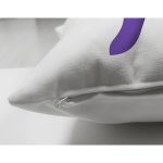 - Suet-K9496-Gorsel3 - Realhomes Beyaz Zemin Renkli A Harfli Özel Tasarım Modern Suet Yastık Kırlent Kılıfı Realhomes