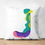 - Suet-K9507-Gorsel1 - Realhomes Beyaz Zemin Renkli J Harfli Özel Tasarım Modern Suet Yastık Kırlent Kılıfı Realhomes