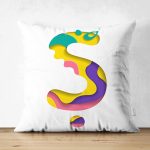 - Suet-K9518-Gorsel1 - Realhomes Beyaz Zemin Renkli Ş Harfli Özel Tasarım Modern Suet Yastık Kırlent Kılıfı Realhomes