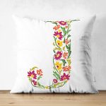 - Suet-K9539-Gorsel1 - Realhomes Beyaz Zemin Yaprak Temalı J Harfi Özel Tasarım Modern Suet Yastık Kırlent Kılıfı Realhomes