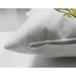 Beyaz Zemin Yaprak Temalı Ö Harfi Özel Tasarım Modern Suet Yastık Kırlent Kılıfı Realhomes