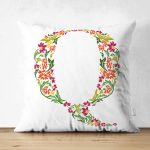 - Suet-K9547-Gorsel1 - Realhomes Beyaz Zemin Yaprak Temalı Q Harfi Özel Tasarım Modern Suet Yastık Kırlent Kılıfı Realhomes