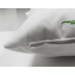 Beyaz Zemin Yaprak Temalı T Harfi Özel Tasarım Modern Suet Yastık Kırlent Kılıfı Realhomes