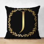 Siyah Zemin Gold Yaprak Çerçeveli J Harfi Özel Tasarım Modern Suet Yastık Kırlent Kılıfı Realhomes