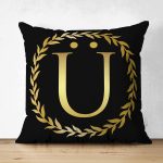 - Suet-K9584-Gorsel1 - Realhomes Siyah Zemin Gold Yaprak Çerçeveli Ü Harfi Özel Tasarım Modern Suet Yastık Kırlent Kılıfı Realhomes