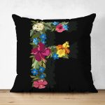 - Suet-K9597-Gorsel1 - Realhomes Siyah Zemin Renkli Gül Temalı F Harfi Özel Tasarım Modern Suet Yastık Kırlent Kılıfı Realhomes