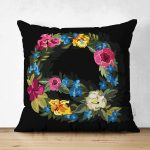 Siyah Zemin Renkli Gül Temalı Q Harfi Özel Tasarım Modern Suet Yastık Kırlent Kılıfı Realhomes