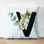 - Suet-K9649-Gorsel1 - Realhomes Mavi Zemin Çiçek Desenli Siyah V Harfi Özel Tasarım Modern Suet Yastık Kırlent Kılıfı Realhomes