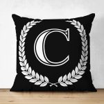 Siyah Beyaz Çelenkli C Harfi Özel Tasarım Modern Suet Yastık Kırlent Kılıfı Realhomes