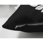 - Suet-K9678-Gorsel3 - Realhomes Siyah Beyaz Çelenkli T Harfi Özel Tasarım Modern Suet Yastık Kırlent Kılıfı Realhomes