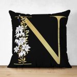 Siyah Zemin Beyaz Gül Motifli Gold N Harfi Özel Tasarım Modern Suet Yastık Kırlent Kılıfı Realhomes