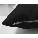 - Suet-K9712-Gorsel3 - Realhomes Siyah Zemin Beyaz Gül Motifli Gold Ü Harfi Özel Tasarım Modern Suet Yastık Kırlent Kılıfı Realhomes