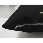 - Suet-K9716-Gorsel3 - Realhomes Siyah Zemin Beyaz Gül Motifli Gold Y Harfi Özel Tasarım Modern Suet Yastık Kırlent Kılıfı Realhomes