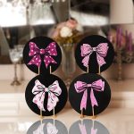 4'lü Siyah Zemin Pembe Kurdele Tasarımlı Servis Altlığı & Supla Realhomes