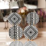 4'lü Siyah Beyaz Etnik Geometrik Çizimli Servis Altlığı & Supla Realhomes