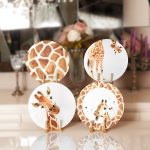 - Supla4lu-Set325-Gorsel1 - Realhomes  4'lü Özel Çizim Zürafa Tasarımlı Servis Altlığı & Supla Realhomes