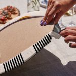 - Supla4lu-Set333-Gorsel3 - Realhomes 4'lü Geometrik Çizimli Soyut Tasarımlı Servis Altlığı & Supla Realhomes