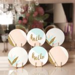 - Supla6li-Set169-Gorsel1 - Realhomes 6'lı Hello Gold Detaylı Özel Tasarım Motifli Servis Altlığı & Supla Realhomes