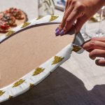 - Supla6li-Set210-Gorsel3 - Realhomes 6'lı Altın Varaklı Yılbaşı Temalı Servis Altlığı & Supla Realhomes