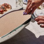 6'lı Krem Zemin Onedraw Özel Tasarımlı Servis Altlığı & Supla Realhomes