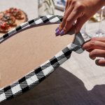 - Supla6li-Set326-Gorsel3 - Realhomes 6'lı Beyaz Pembe Ekose Tasarımlı Servis Altlığı & Supla Realhomes