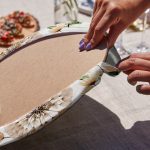 - Supla6li-Set379-Gorsel3 - Realhomes 6'lı Krem Karahindiba Tasarımlı Servis Altlığı & Supla Realhomes