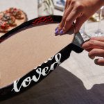 - Supla6li-Set416-Gorsel3 - Realhomes 6'lı Kırmızı Siyah Zemin Sevgili Temalı Servis Altlığı & Supla Realhomes