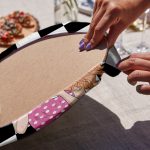 - Supla6li-Set461-Gorsel3 - Realhomes 6'lı Kareli Dama Zemin Sevimli Kız Tasarımlı Servis Altlığı & Supla Realhomes