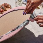 - Supla6li-Set484-Gorsel3 - Realhomes 6'lı Renkli Zemin Retro Çevirmeli Telefon Tasarımlı Servis Altlığı & Supla Realhomes