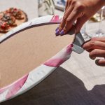 - Supla6li-Set498-Gorsel3 - Realhomes 6'lı Renkli Suluboya Kelebek Çizimli Servis Altlığı & Supla Realhomes