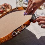 - Supla6li-Set55-Gorsel3 - Realhomes 6'lı Etnik Afrika Kadın Tasarımlı Servis Altlığı & Supla Realhomes