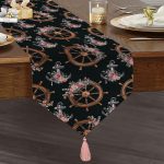 - UcgenRunner-10084-Gorsel1 - Realhomes Siyah Zemin Çapa & Dümen Tasarımlı Dijital Baskılı Modern Püsküllü Şönil Üçgen Runner Realhomes