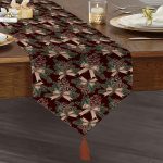 Kahve Zemin Kozalak Tasarımlı Dijital Baskılı Dekoratif Püsküllü Şönil Üçgen Runner Realhomes