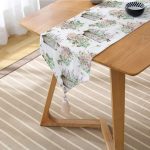 Flower & Çiçek Demetleri Özel Tasarım Dijital Baskılı Dekoratif Püsküllü Şönil Üçgen Runner Realhomes