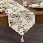 - UcgenRunner-10213-Gorsel1 - Realhomes Flower & Çiçek Demetleri Özel Tasarım Dijital Baskılı Modern Püsküllü Şönil Üçgen Runner Realhomes