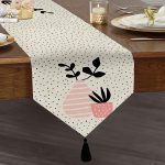 Krem Kumlama Zemin Vazo Desenli Dijital Baskılı Modern Püsküllü Şönil Üçgen Runner Realhomes