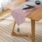 Realhomes Modern Üçgen Mermer Desenli 3D Dijital Baskılı Özel Tasarım Püsküllü Şönil Üçgen Runner Realhomes