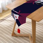 - UcgenRunner-3361-Gorsel2 - Realhomes  Şapkalı Fashion Girl Tasarımlı Dijital Baskılı Dekoratif Püsküllü Şönil Üçgen Runner Realhomes