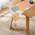 RealHomes Dijital Baskılı Özel Tasarım Püsküllü Şönil Üçgen Runner Realhomes