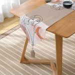 Realhomes Özel Tasarım Dijital Baskılı Modern Püsküllü Şönil Üçgen Runner Realhomes