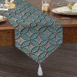 Mavi Kabartma Desenli Dijital Baskılı Dekoratif Püsküllü Şönil Üçgen Runner Realhomes